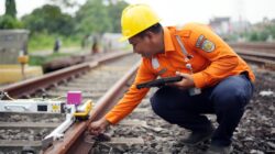KAI Daop 3 Cirebon Gunakan Track Geometri Trolly untuk Cek Jalur Rel