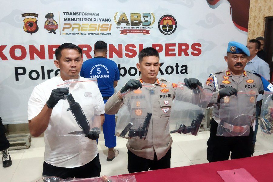 Polisi Tangkap Pelaku Penganiayaan, Temukan Senjata Api dan Airsoft Gun