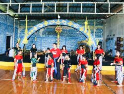 Tari Topeng Mimi Rasinah Terus Menari Bersama Generasi Muda Indramayu