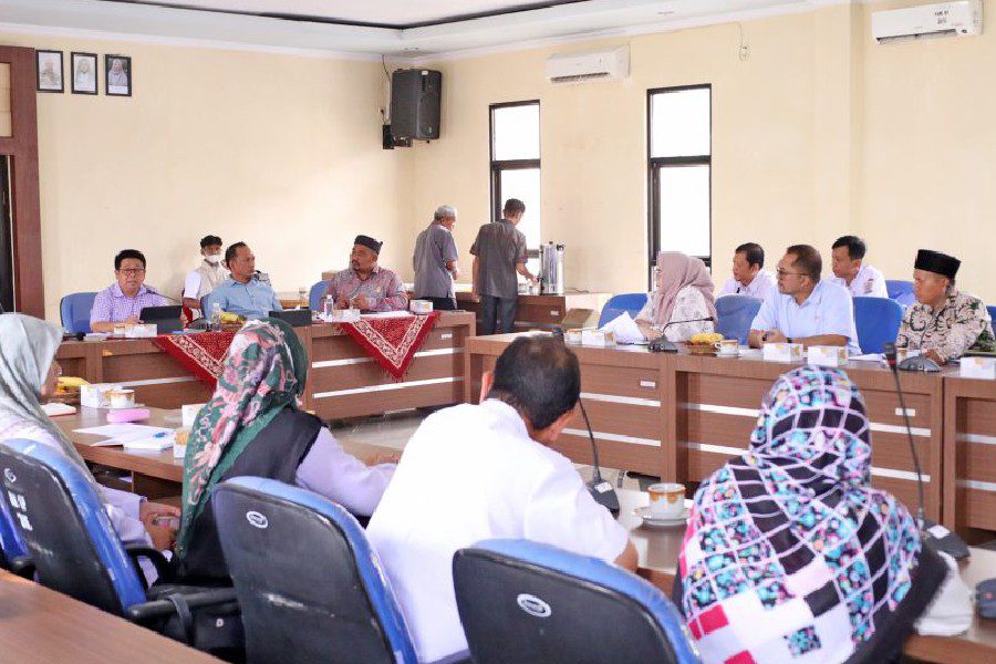 DKPPP Kota Cirebon Lampaui Target Retribusi, DPRD Beri Apresiasi