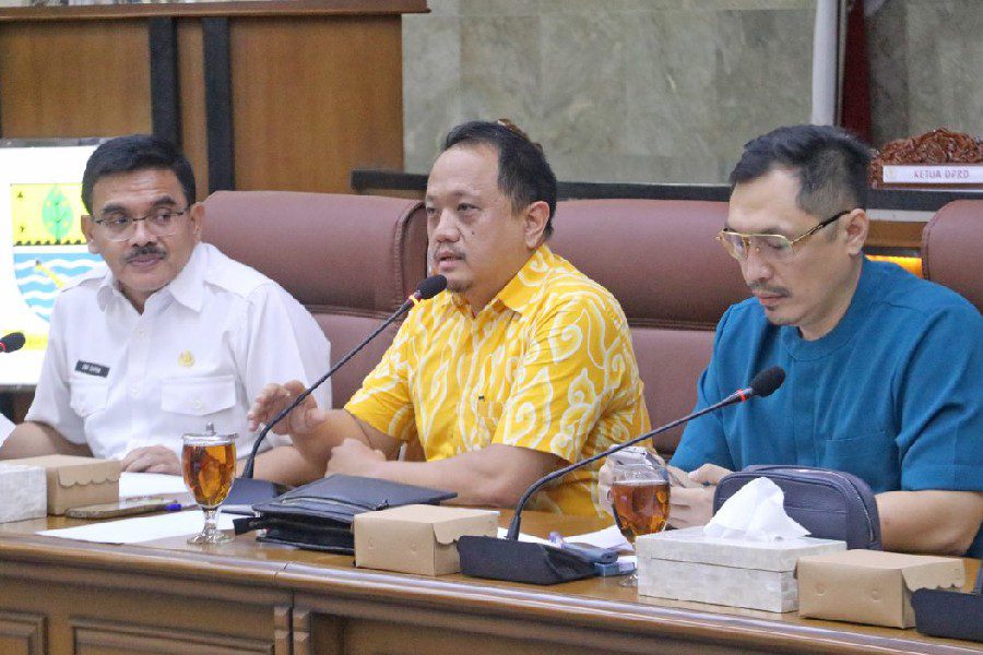 DPRD Kota Cirebon Desak Pembatalan Perjanjian Pengelolaan Stadion Bima