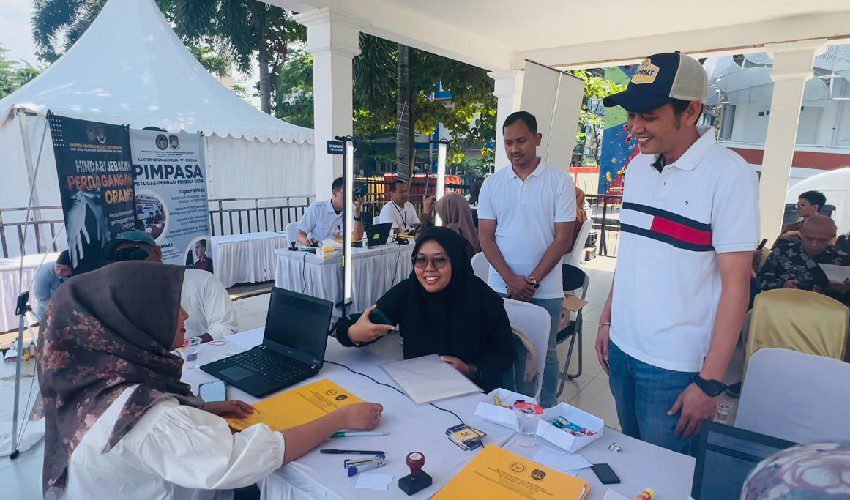 Imigrasi Cirebon Sukses Layani Pemohon Paspor di Karnaval SCTV Majalengka