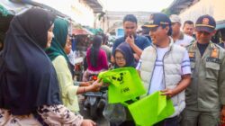 Wali Kota Cirebon Ajak Warga Kurangi Sampah Plastik