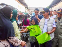 Wali Kota Cirebon Ajak Warga Kurangi Sampah Plastik