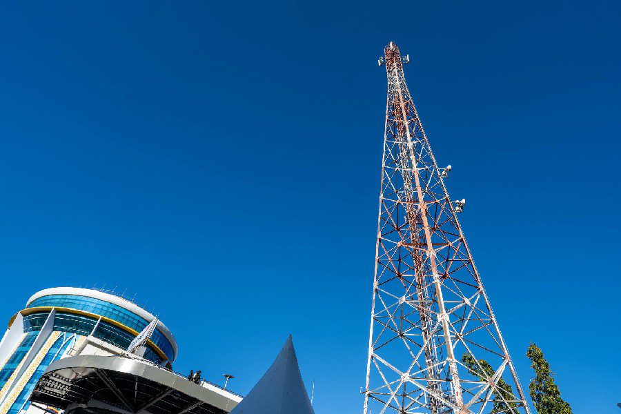 Indosat Ooredoo Hutchison Pertahankan Profit di Tengah Tekanan Pasar