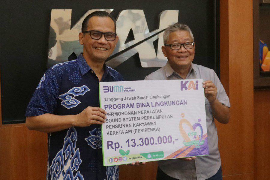 KAI Daop 3 Cirebon Serahkan Bantuan Sound System untuk Perpenka
