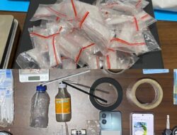 Gerebek Rumah di Sunyaragi, Polisi Temukan Puluhan Paket Sabu