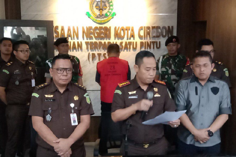 Mantan Wali Kota Cirebon Tersangka Korupsi Gedung Setda