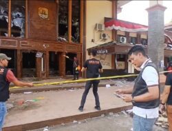 Polisi Buru Pelaku Perusakan dan Penjarahan DPRD Cirebon