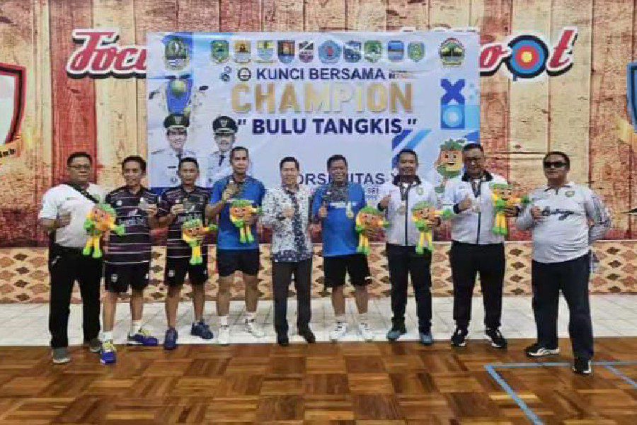 Bupati Majalengka Eman Suherman Sumbang Emas Pertama di Porsenitas 2025