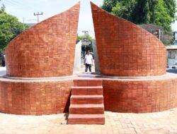 DPRKP Kota Cirebon Benahi Taman Pulau Jalan