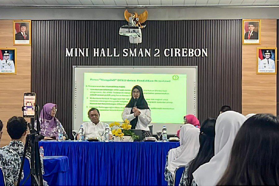 Gandeng Herman Khaeron, Ratnawati Ajak Generasi Muda Melek Demokrasi