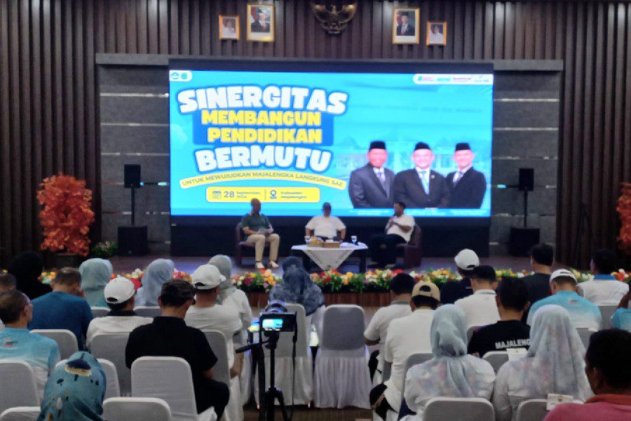 Mendikdasmen Umumkan Kenaikan Tunjangan Guru saat Kunjungan ke Majalengka