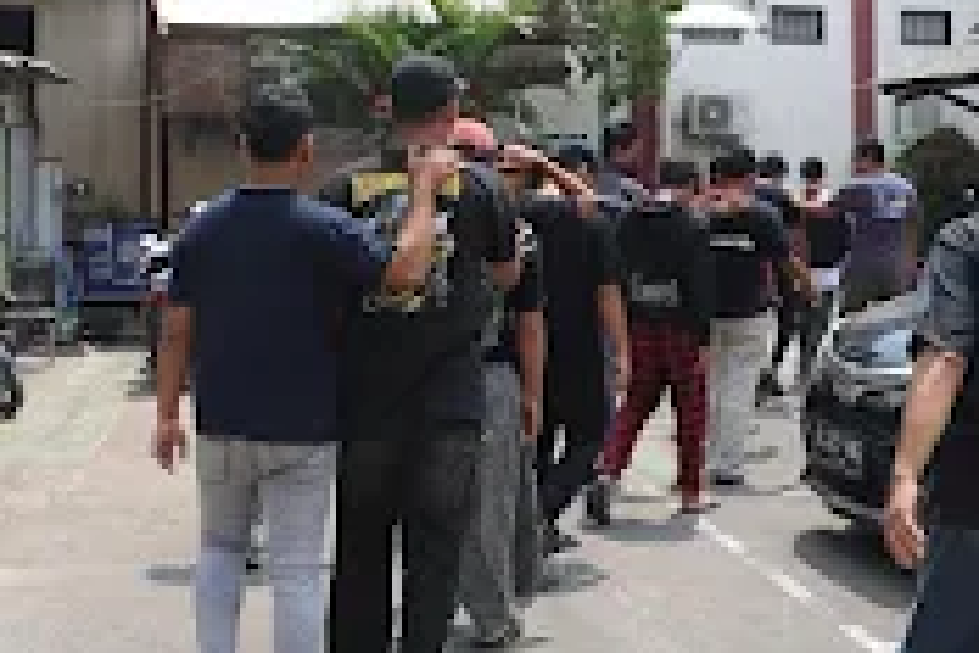 Polres Cirebon Kota Amankan 10 Pelaku Pengrusakan di Karanggetas