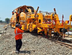 KAI Gencarkan Peremajaan Jalur Rel Demi Keselamatan dan Ketepatan Waktu