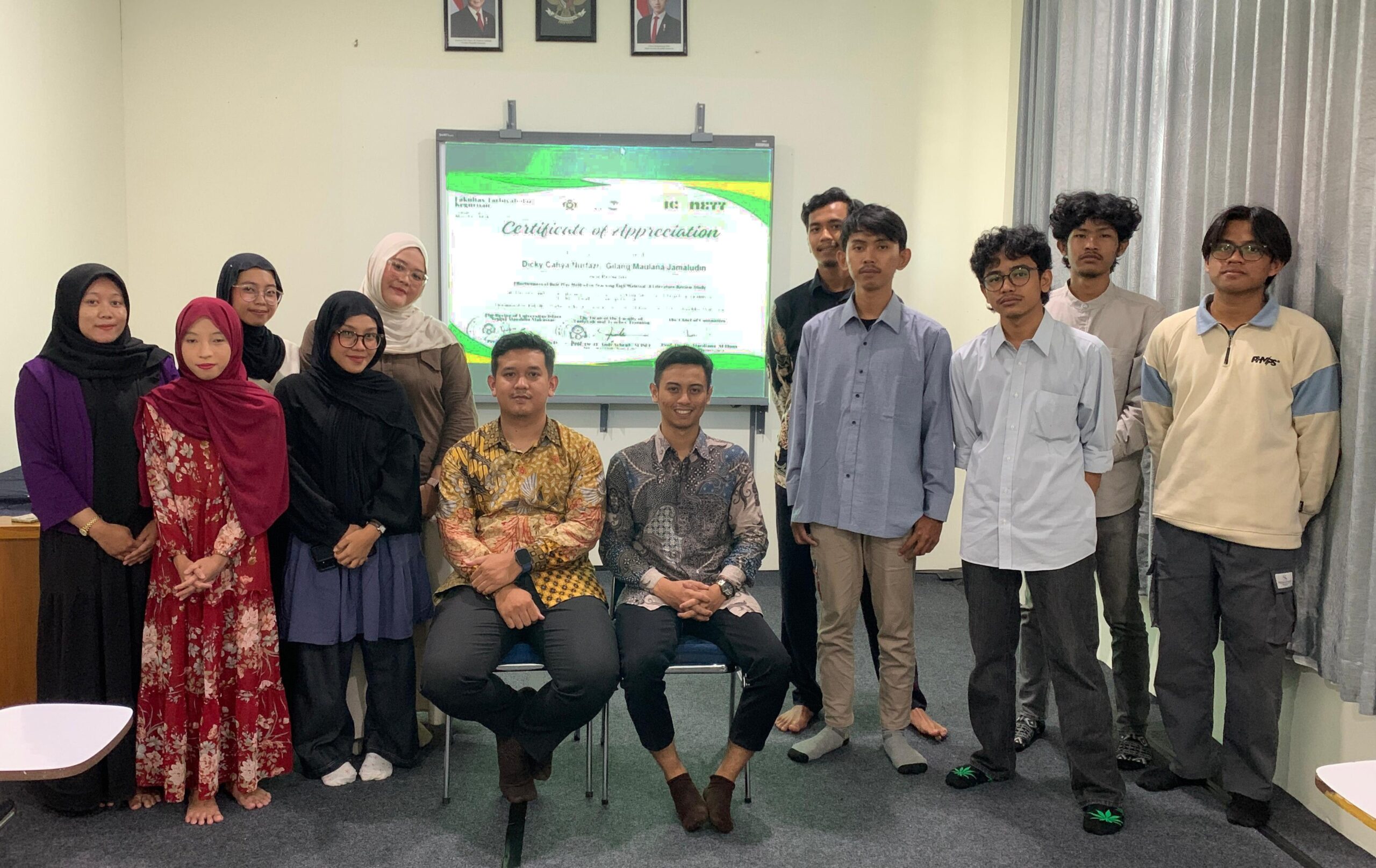 Mahasiswa PAI Universitas Majalengka Memaparkan Inovasi Pembelajaran Fiqih pada ICONETT 2025