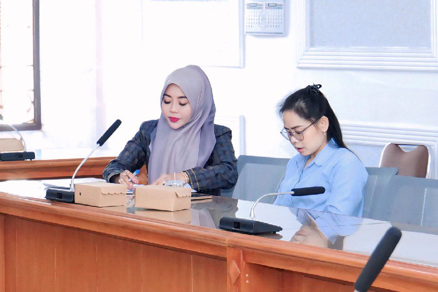 Rinna Suryanti Soroti Mandeknya Dana Perbaikan Rumah Ambruk