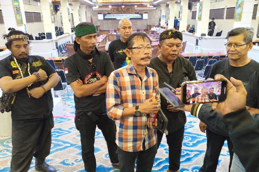 Sambangi DPRD, PKL Sukalila Tuntut Kejelasan Relokasi