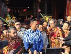 Kunjungi Vihara Dewi Welas Asih, AHY Tekankan Persatuan dan Pluralisme