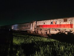 Insiden KA Menoreh di Cirebon, KAI Pastikan Penumpang Aman