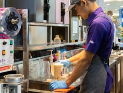 Chatime dan Cupbop Hadirkan Perpaduan Milk Tea dan Camilan Korea