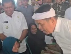 Gubernur Kucurkan Bantuan untuk Korban Tanah Bergerak Sukadana