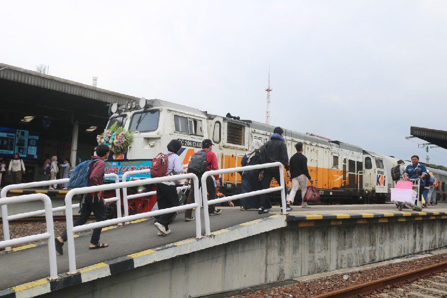 KAI Imbau Pemudik Pesan Tiket Lebaran 2026 Lebih Awal