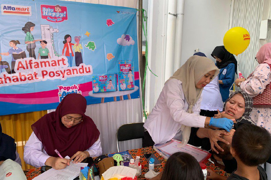 Kolaborasi Alfamart–Baby Happy Perluas Akses Kesehatan Ibu dan Anak