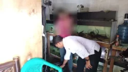 Operasi Pekat Ramadan, Polsek Seltim Sita Puluhan Botol Miras