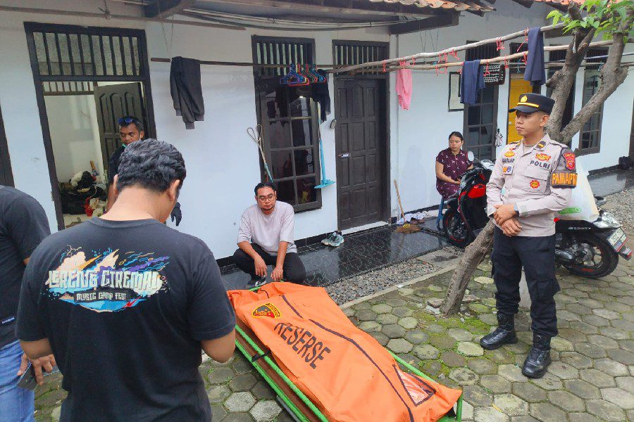Penghuni Kos Tewas di Kamar Mandi, Air Mengalir Sejak Siang