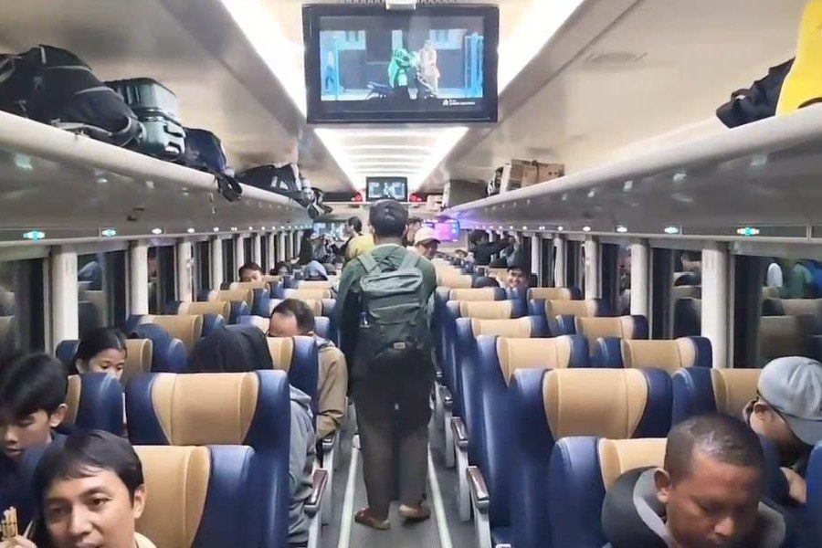 KAI Cirebon Layani 371.044 Penumpang Selama Angkutan Lebaran 2026