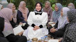 Hikmah Iduladha, Rinna Suryanti Ingatkan Pentingnya Empati dan Gotong Royong
