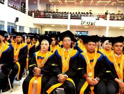 Wisuda ke-77 UGJ Cirebon, 704 Lulusan Siap Bersaing di Era AI