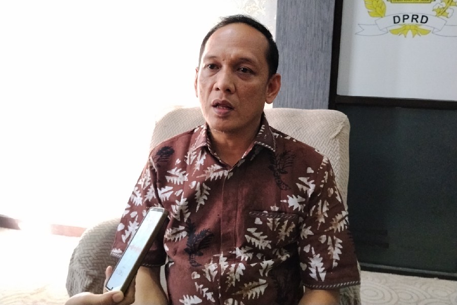 Batu Bara Tumpah di Perairan Cirebon, Ancaman bagi Kerang Hijau