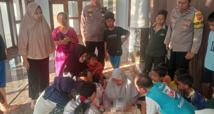 Bayi Baru Lahir Ditemukan di Pos Kamling