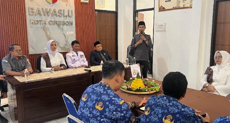 HUT ke-8, Bawaslu Kota Cirebon Tegaskan Komitmen Kawal Demokrasi