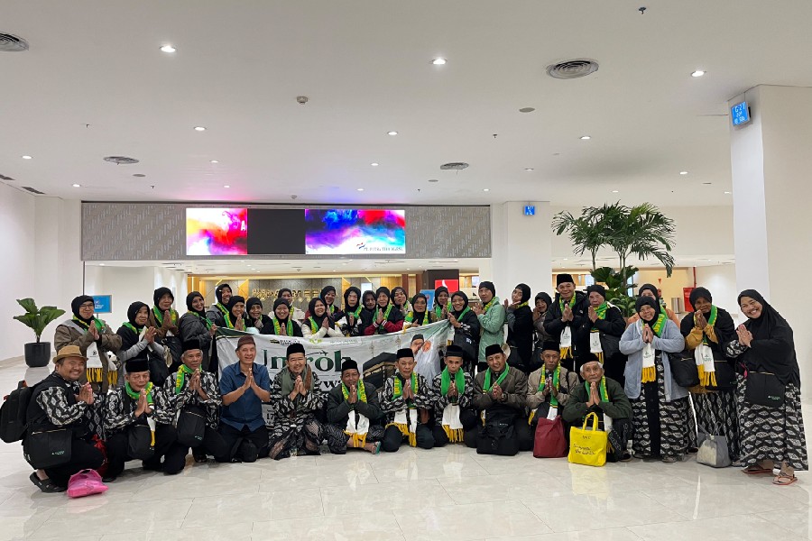 Jemaah Al-Munawwar Berangkat Umrah Bersama An-Nahl Umroh Jazirah Global Jemaah Al-Munawwar Berangkat Umrah Bersama An-Nahl Umroh Jazirah Global