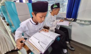 Ngaji di Atas Kereta, Ikhtiar Hadirkan Perjalanan Aman dan Nyaman