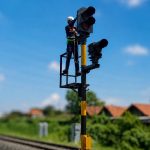 Perawatan Perangkat Sinyal dan Telekomunikasi Dukung Perjalanan Kereta Api