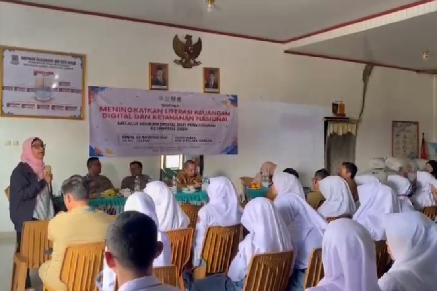 Seminar Literasi Keuangan Digital Bekali Warga Melakasari Cegah Penipuan Siber