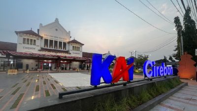 Shuttle Stasiun Buka Akses Wisata Cirebon hingga Kuningan