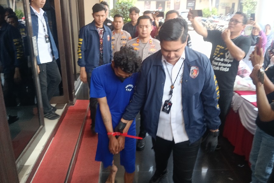 Cemburu, Buruh Harian Habisi Mantan Istri