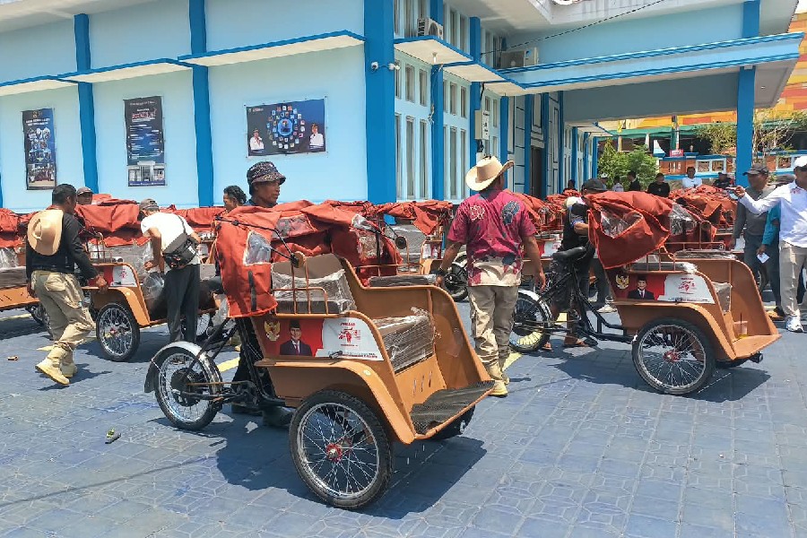 Dapat Becak Listrik, Pengayuh Tak Lagi Bayar Sewa