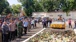 Polres Cirebon Kota Musnahkan Ribuan Miras dan Barang Bukti Narkoba