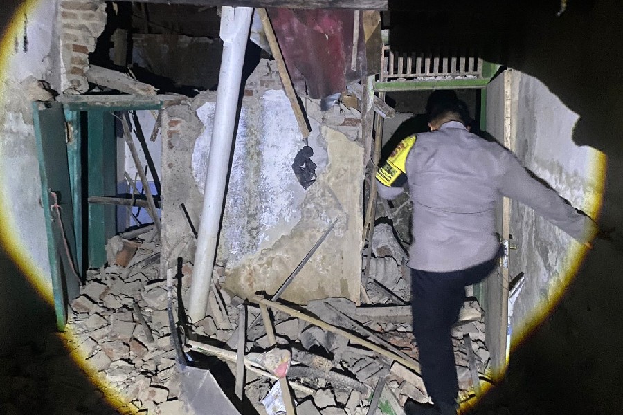 Tembok Rumah Warga Roboh, Kerugian Materil Capai Rp100 Juta