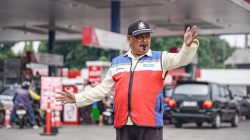 Marshal Bantu Atur Antrean dan Lancarkan Pengisian BBM di SPBU