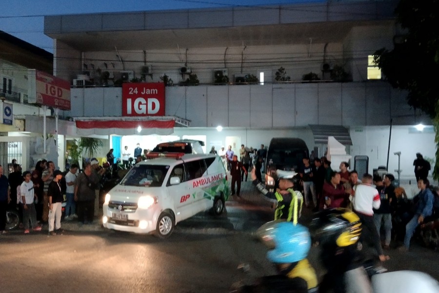Sekitar 100 Anak di Cirebon Diduga Keracunan MBG